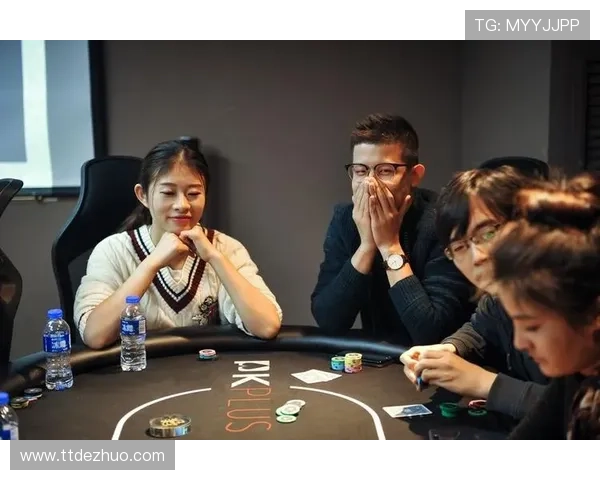 德州扑克国际版：提升技巧的实用策略与国际高手的经验分享